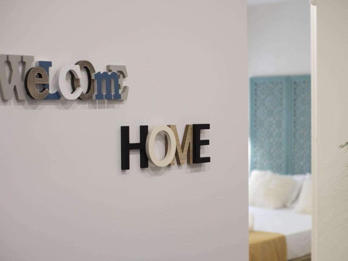 Beautiful Blue Triana Apartment เซบีญา ภายนอก รูปภาพ