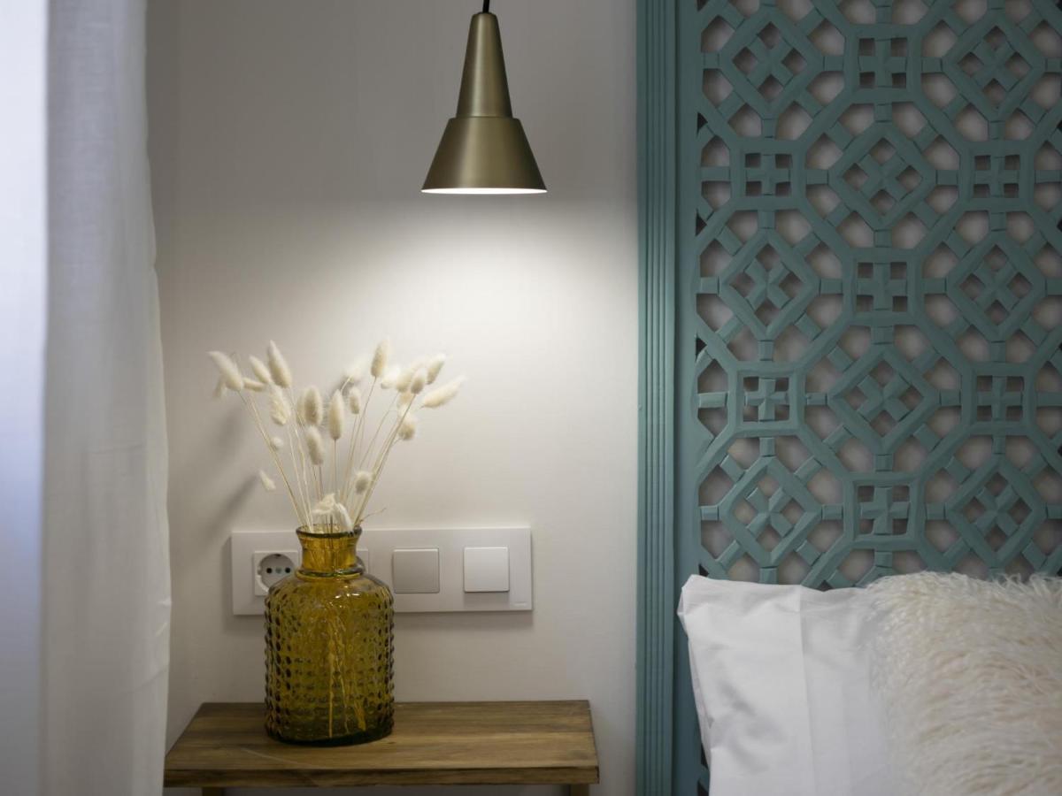 Beautiful Blue Triana Apartment เซบีญา ภายนอก รูปภาพ